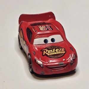 Disney Pixar Cars Rust-eze Lightning McQueen Red #95 Metal Die Cast Car Toy~Read